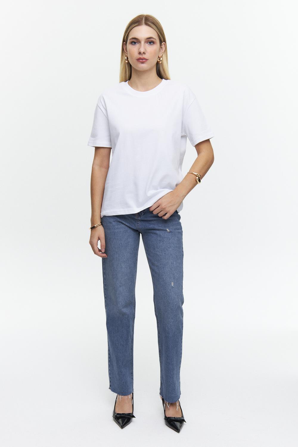 Basic White Crew Neck T Shirt Women’s Classic Everyday Essential